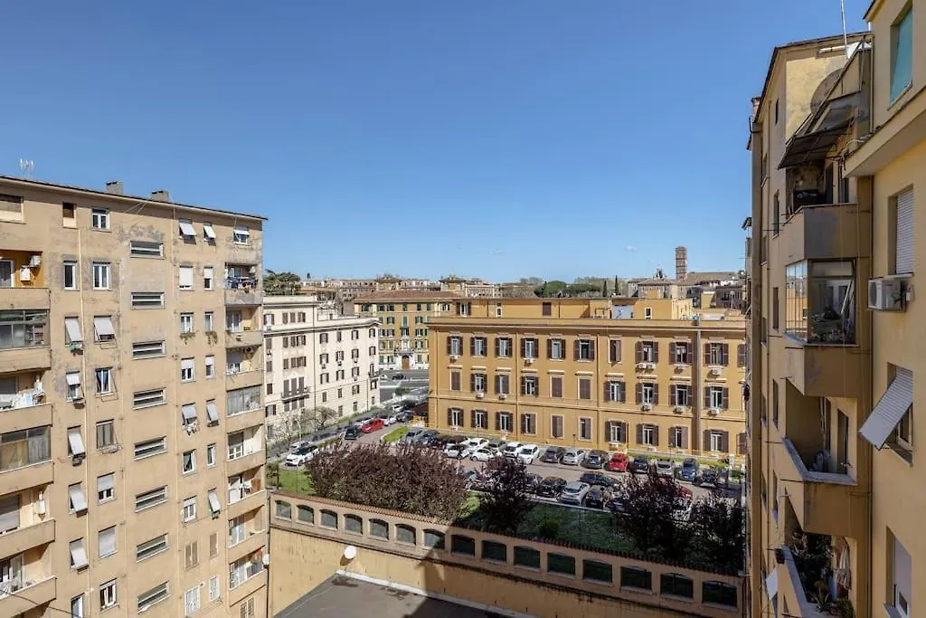 Apartment Aura Home - Grazioso Appartamento Vicino Alla Metro A E C Rome